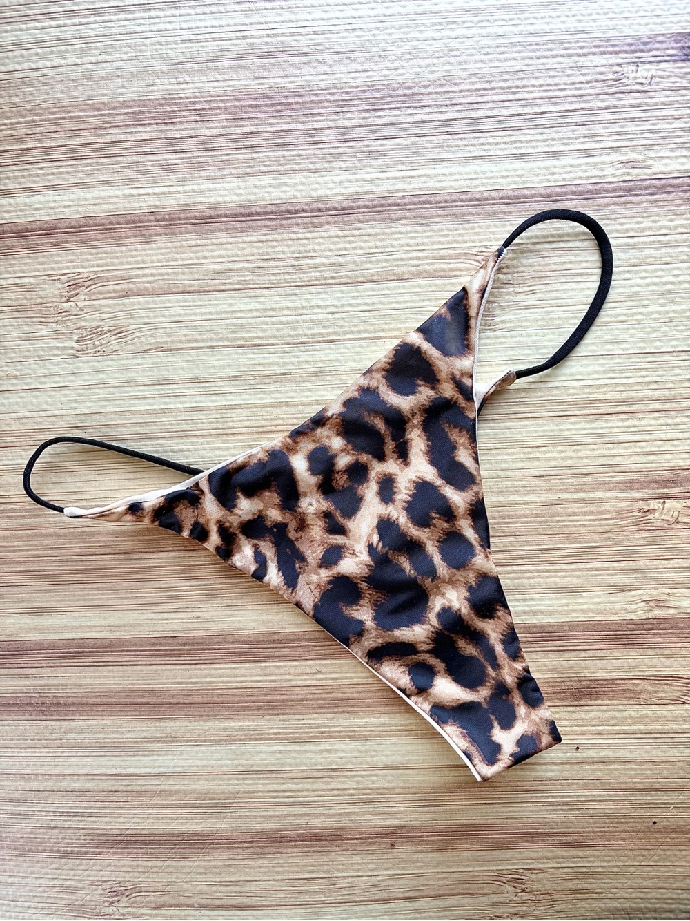 Seamless Thong Temptation High Waist G-String